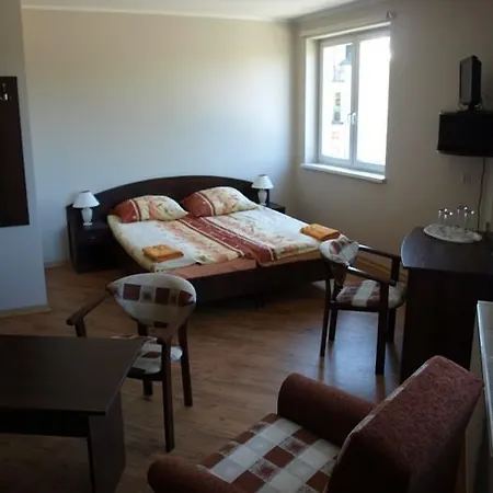 Biale Piaski I ベッド・アンド・ブレックファスト 3*