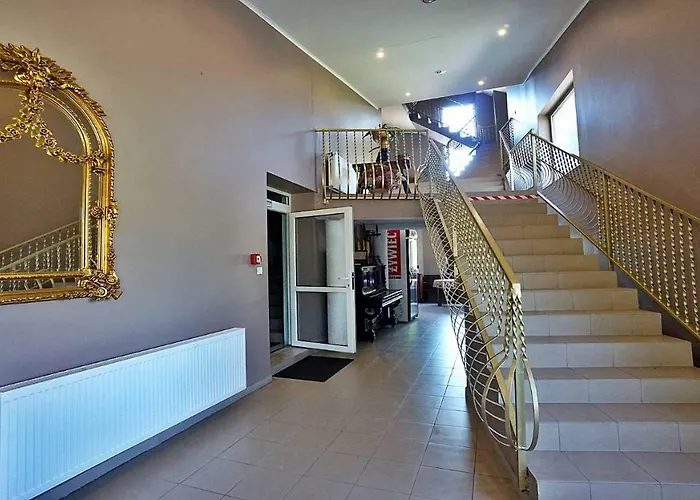 Biale Piaski I Białogóra